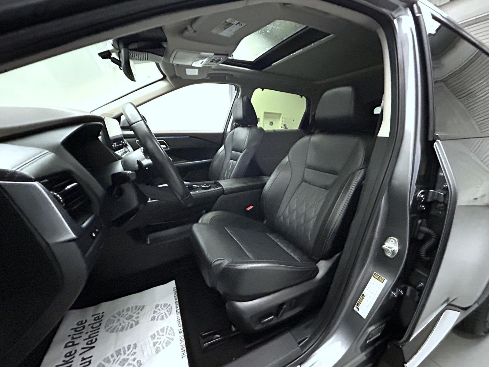 Certified Used 2023 Gun Metallic Nissan Platinum image 10