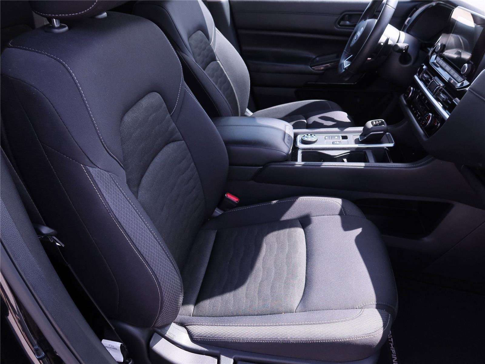 Used 2025 Super Black Nissan SV image 7