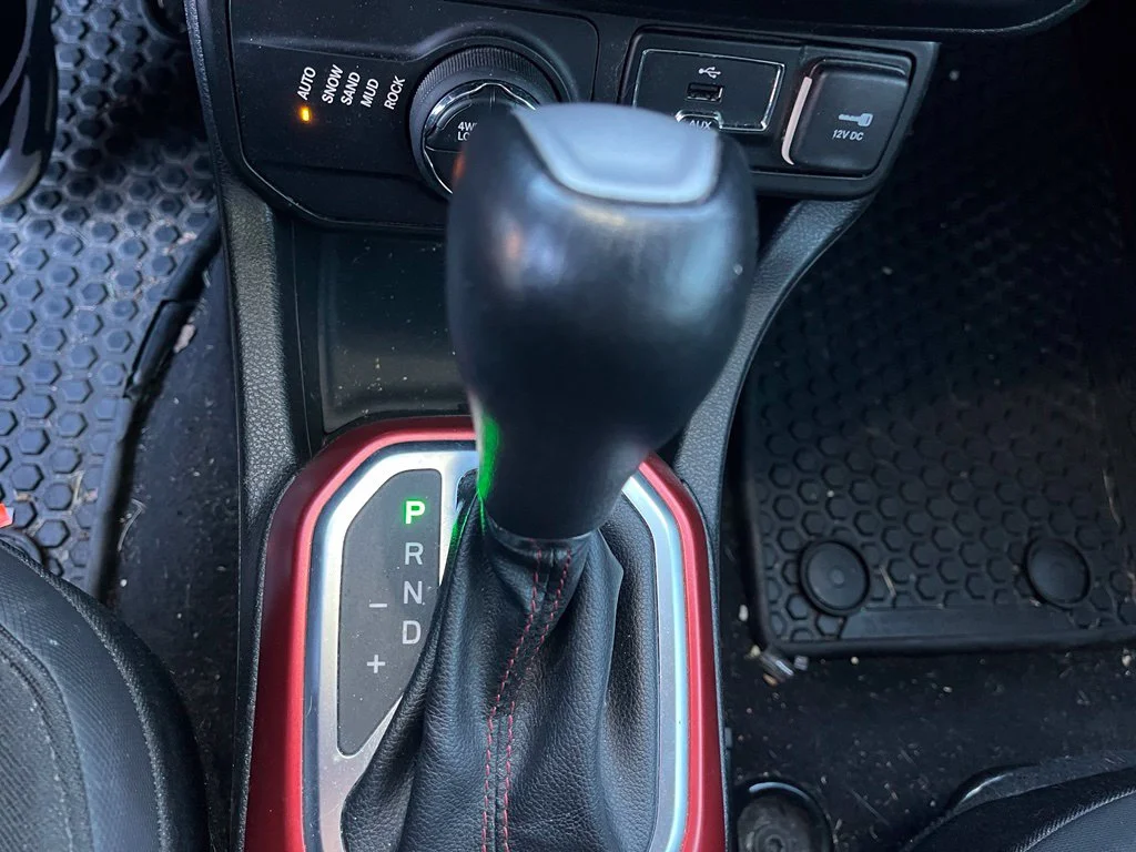 Used 2018 Red Jeep Trailhawk image 18