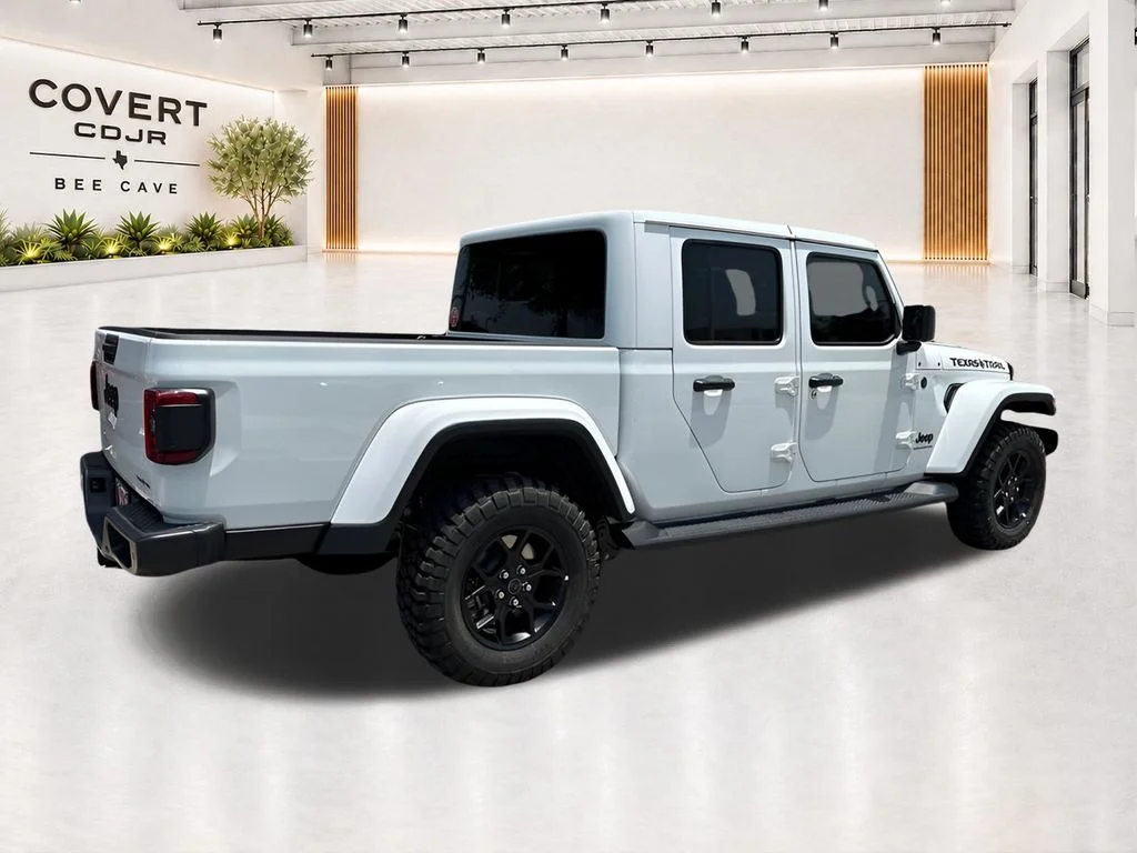 New 2026 Bright White Clear-Coat Exterior Paint Jeep Texas Trail image 11