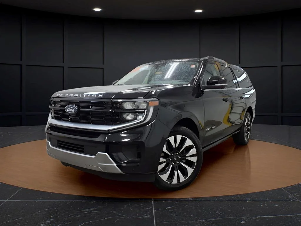 Certified Used 2025 Black Metallic Ford Platinum image 3