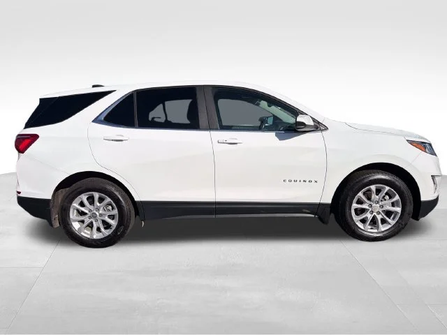 Used 2021 SUMMIT WHITE Chevrolet LT image 8