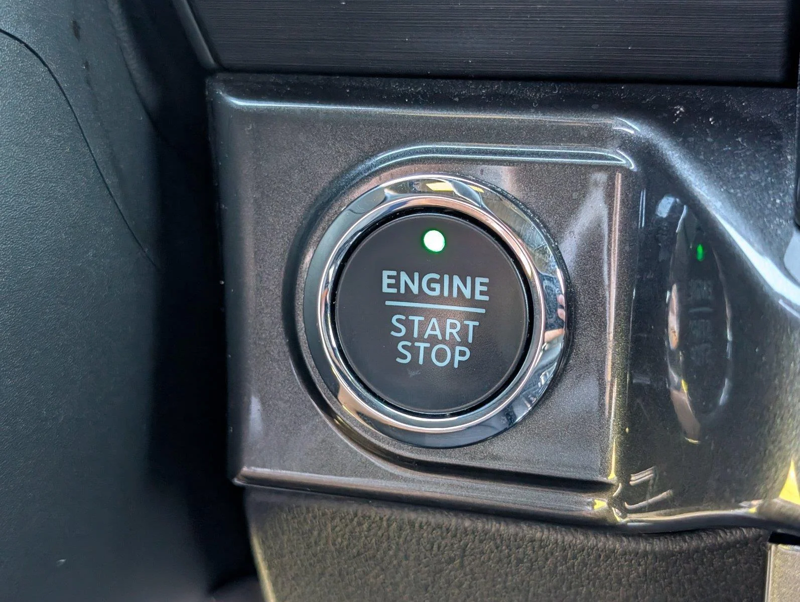 Used 2023 Agate Black Ford XLT image 23