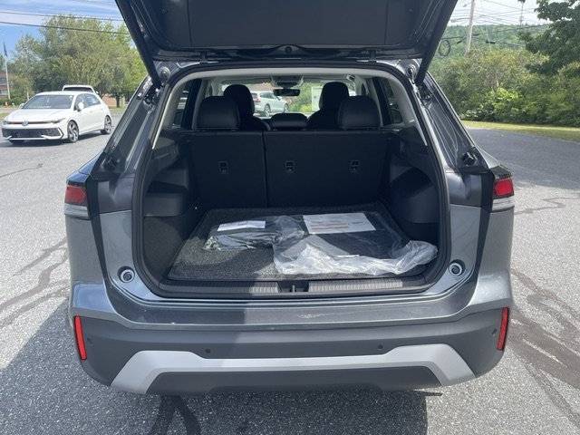 2026 Volkswagen Tiguan SE - Photo 9