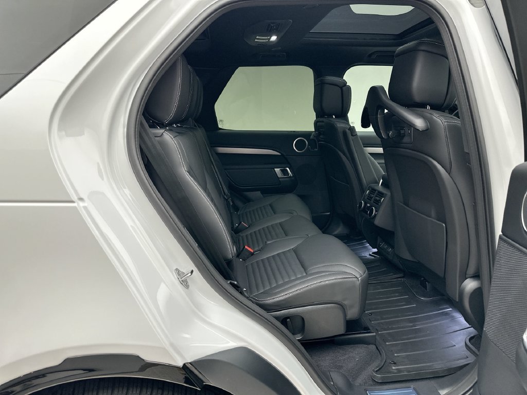 New 2026 Fuji White Land Rover Gemini Edition image 7