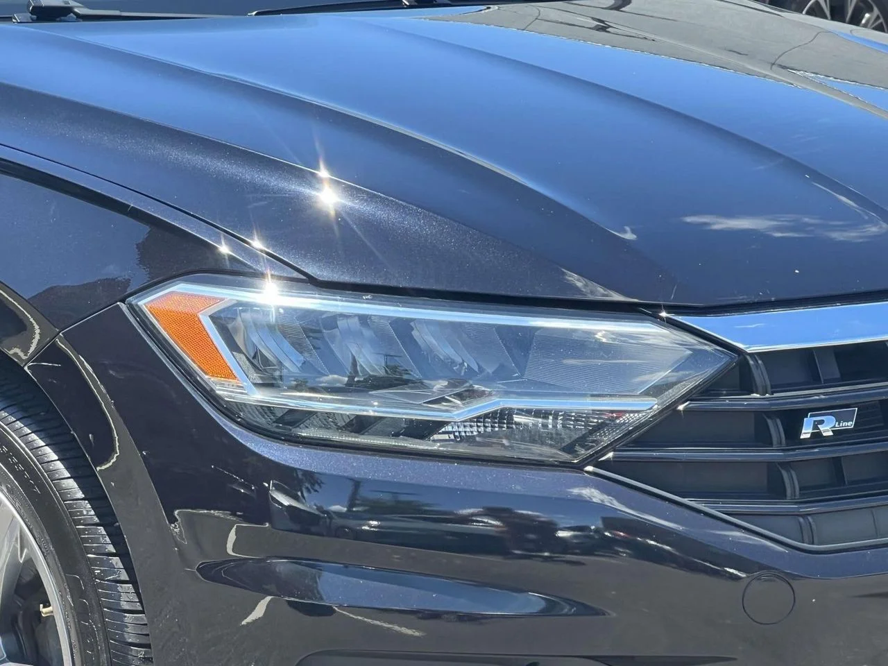 Used 2019 Deep Black Volkswagen 1.4T R-Line image 22