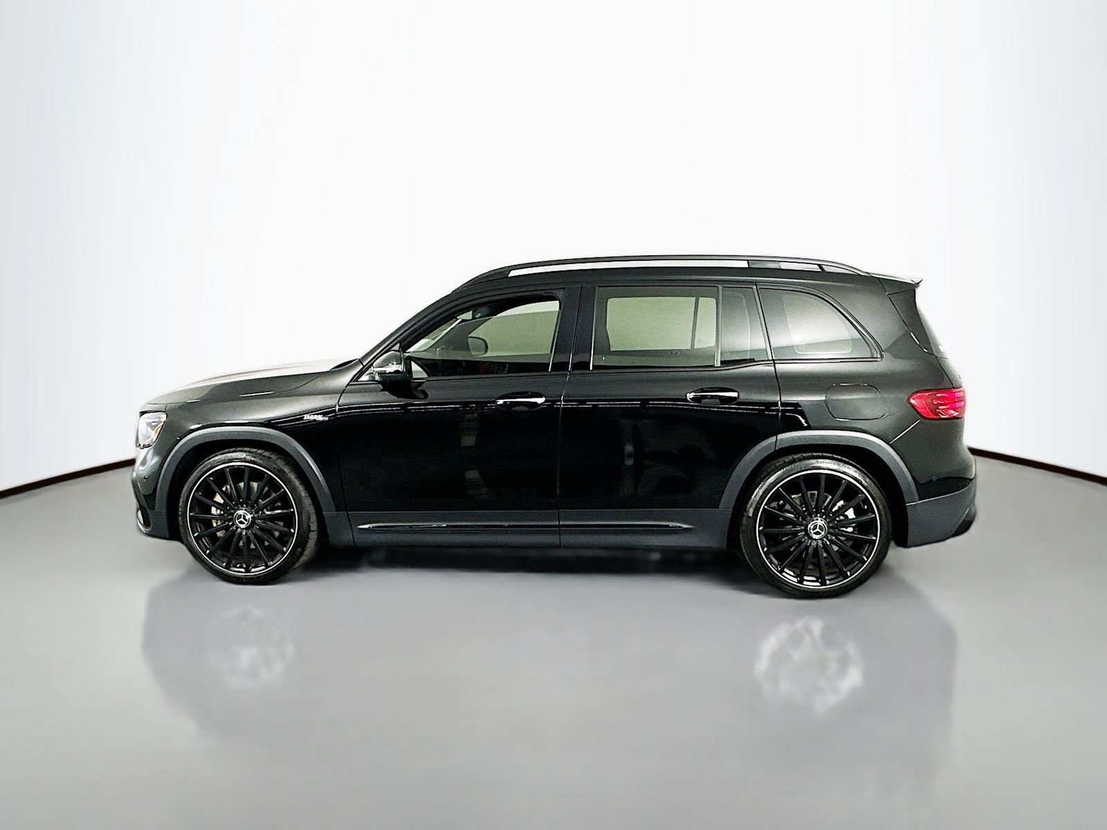 Used 2025 Night Black Mercedes-Benz GLB 35 AMG® image 4