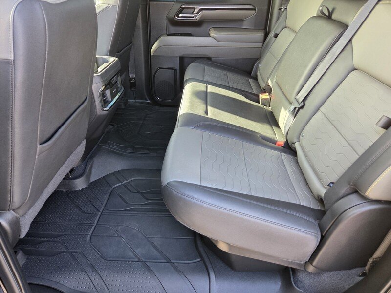 Used 2022 Gray Chevrolet ZR2 image 16