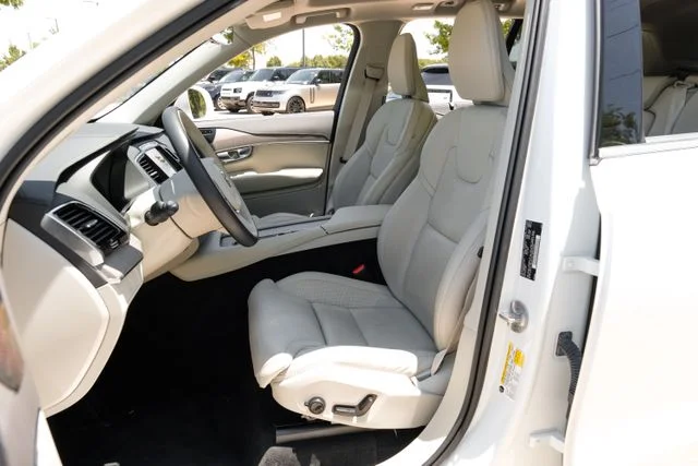 Used 2024 Crystal White Volvo Ultimate image 40