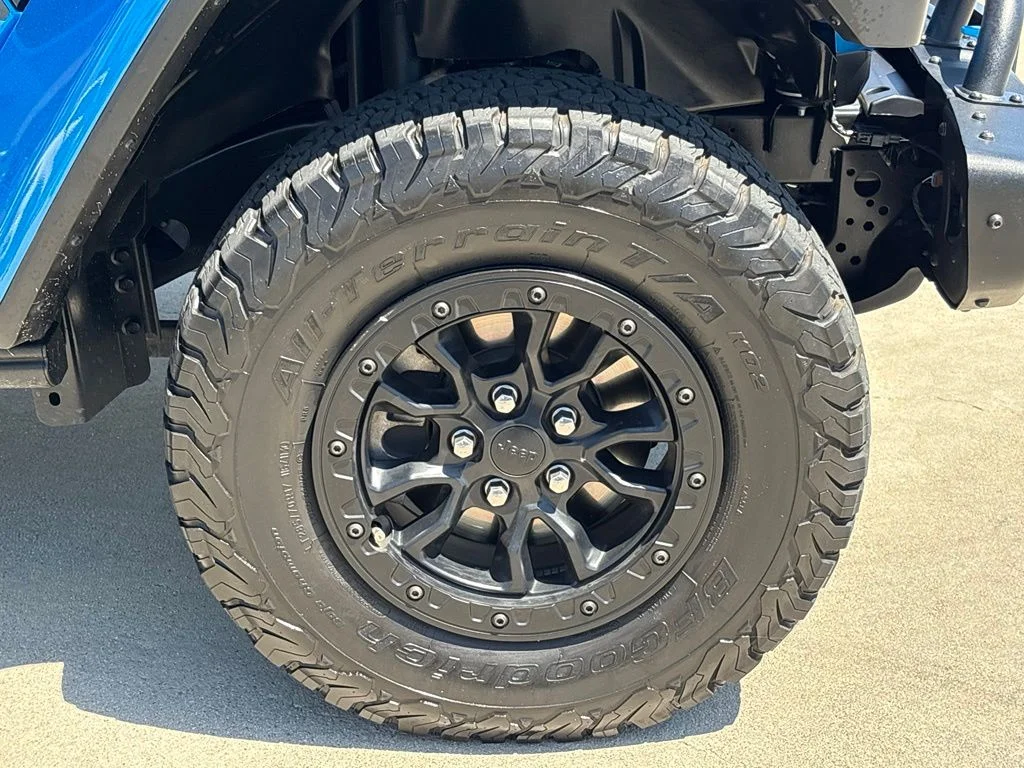 Used 2023 Blue Jeep Rubicon 20th Anniversary Edition 4xe image 29