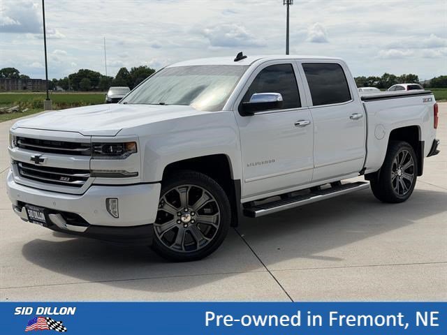 Used 2016 Summit White Chevrolet LTZ image 1