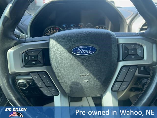 Used 2018 White Platinum Metallic Tri-Coat Ford Platinum image 12