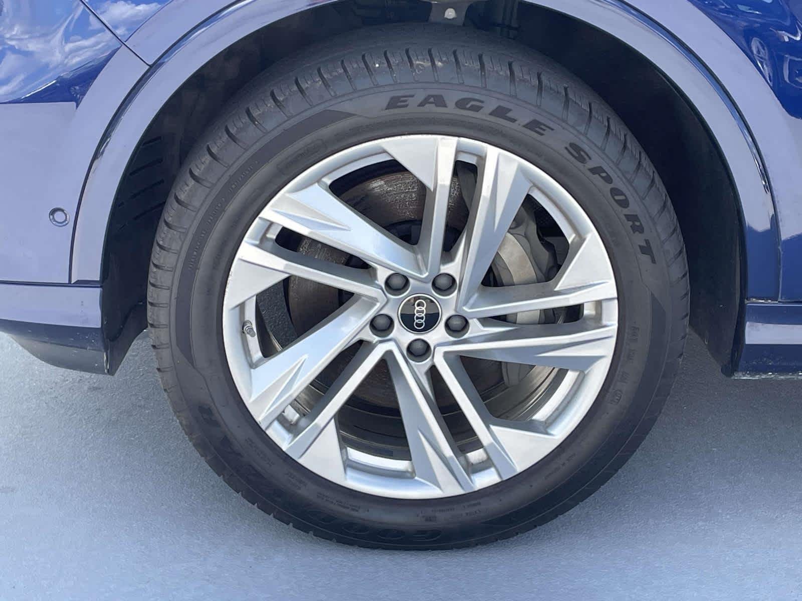 Used 2022 Navarra Blue Metallic Audi Premium Plus image 19