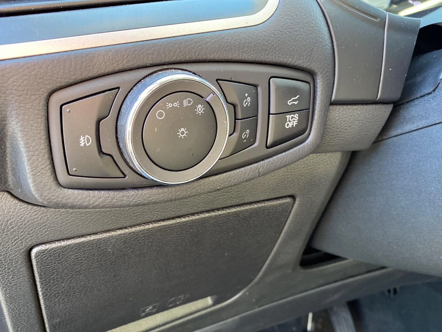 Used 2024 Stone Blue Ford SEL image 16