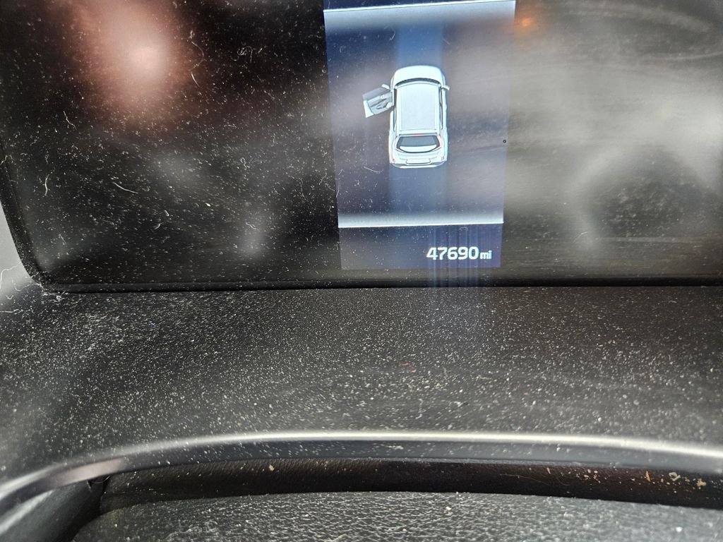 Used 2023 Black Kia S image 6