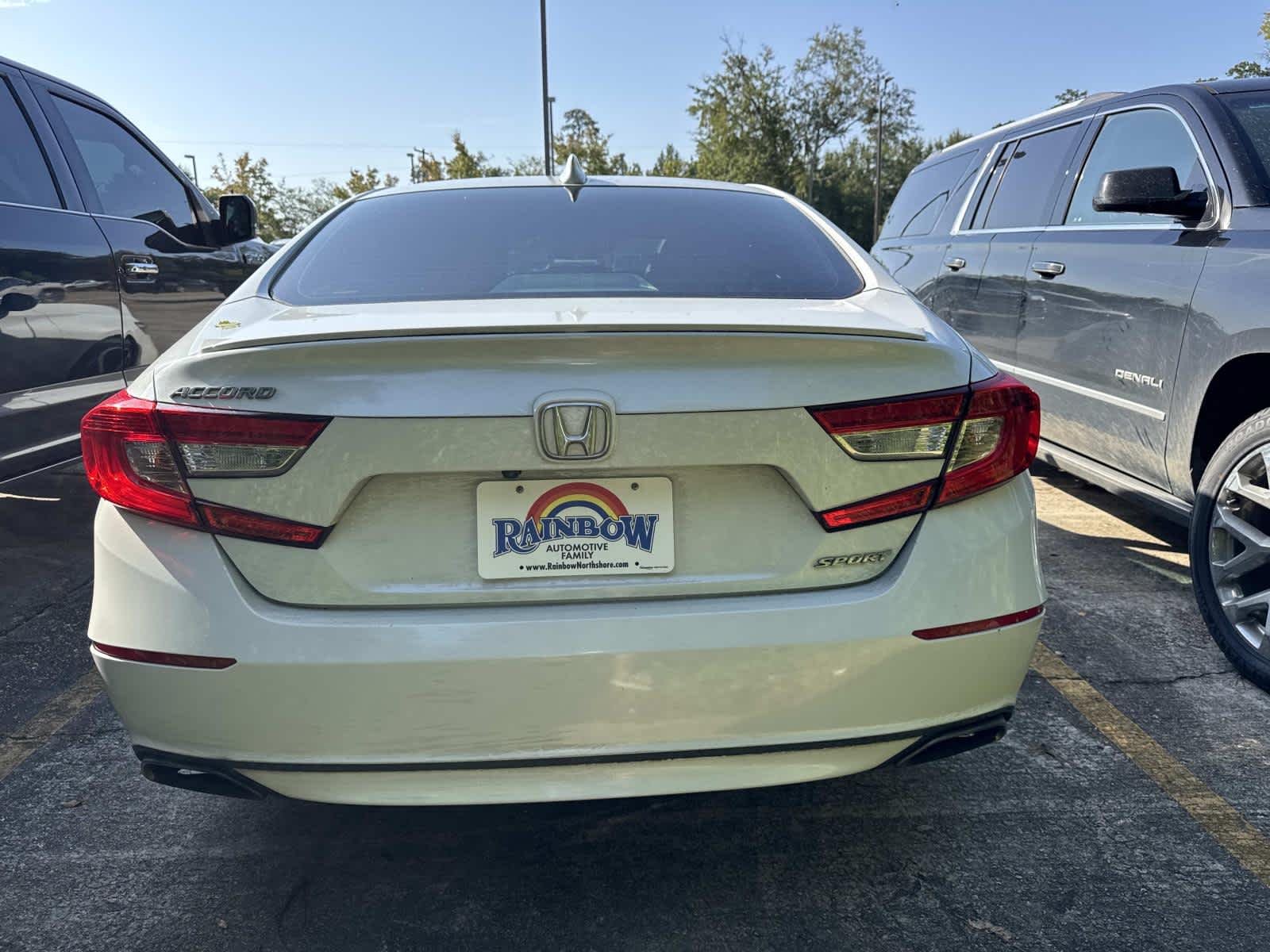 Used 2019 Platinum White Pearl HOND SPORT image 5