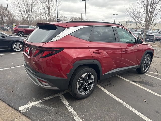 Used 2025 Hyundai Tucson SEL with VIN 5NMJBCDE7SH442489 for sale in White Bear Lake, Minnesota