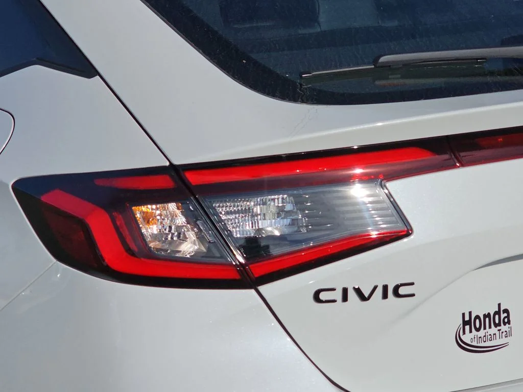 2026 Honda Civic Hatchback Sport - Photo 37