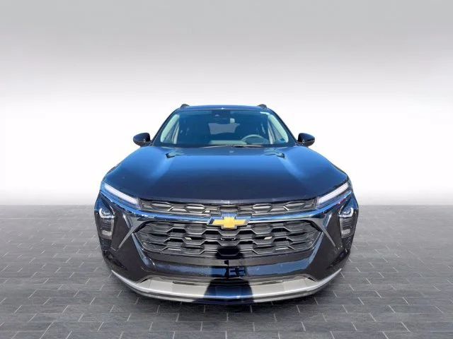 Used 2025 Mosaic Black Metallic Chevrolet LT image 2