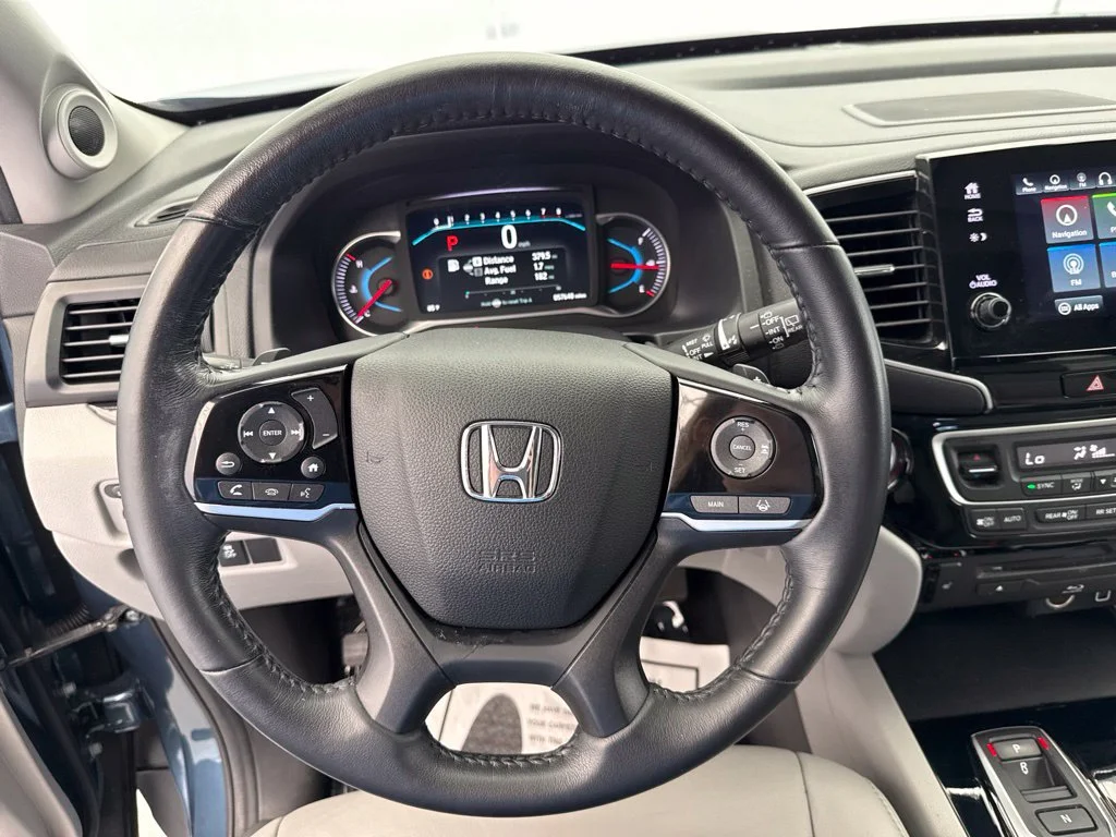 2022 Honda Pilot TOURING SUV Slide 26