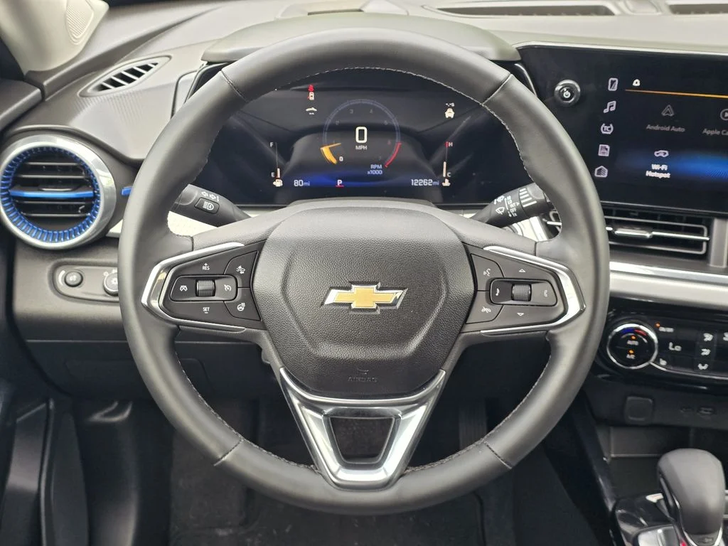 Used 2025 Mosaic Black Metallic Chevrolet LT image 14