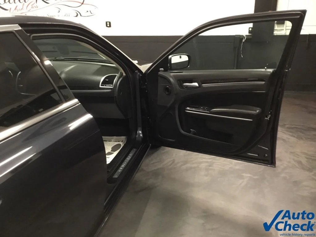 Used 2017 Gray Chrysler C image 40