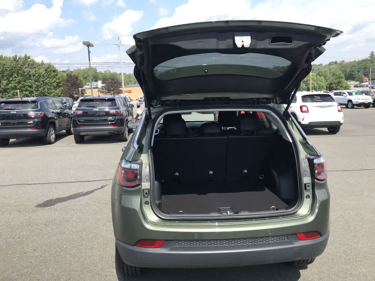 Used 2020 Olive Green Pearlcoat Jeep Latitude w/Sun/Safety Pkg image 16