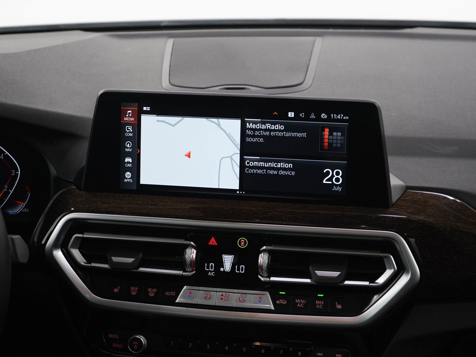 Used 2023 White BMW xDrive30i image 15