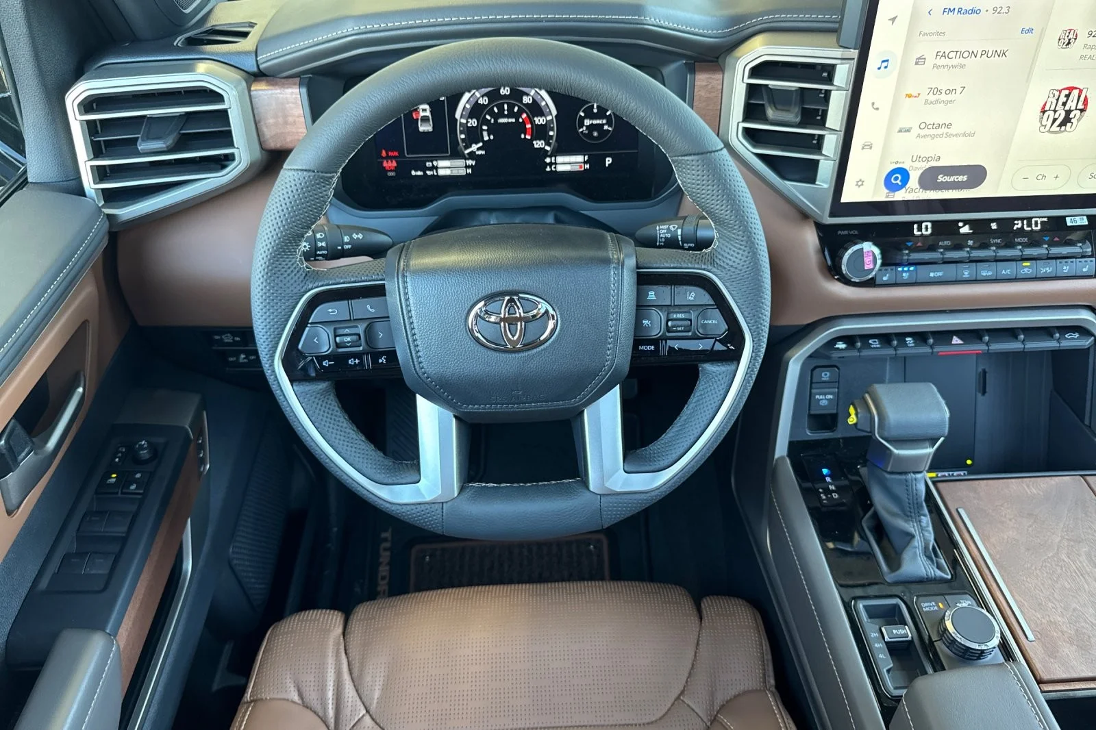 2026 Toyota Tundra 1794 Edition - Photo 13