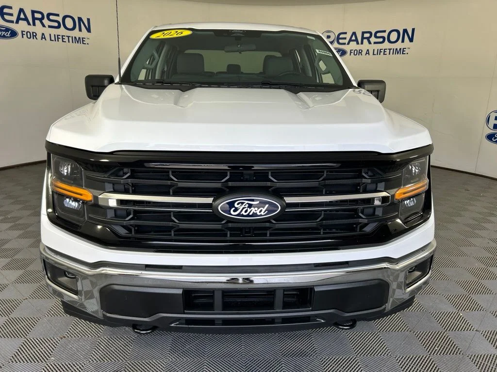 New 2026 Oxford White Ford XLT image 2