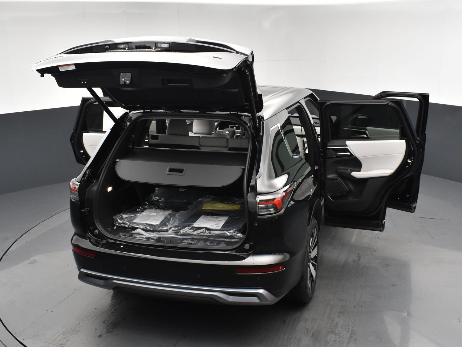 New 2026 Black Diamond Mitsubishi SE 1.5T 2WD image 25