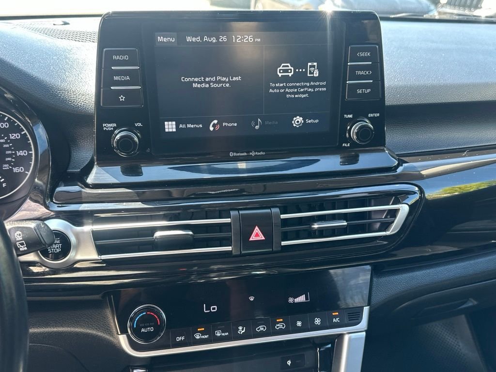 Used 2021 Black Kia EX image 16