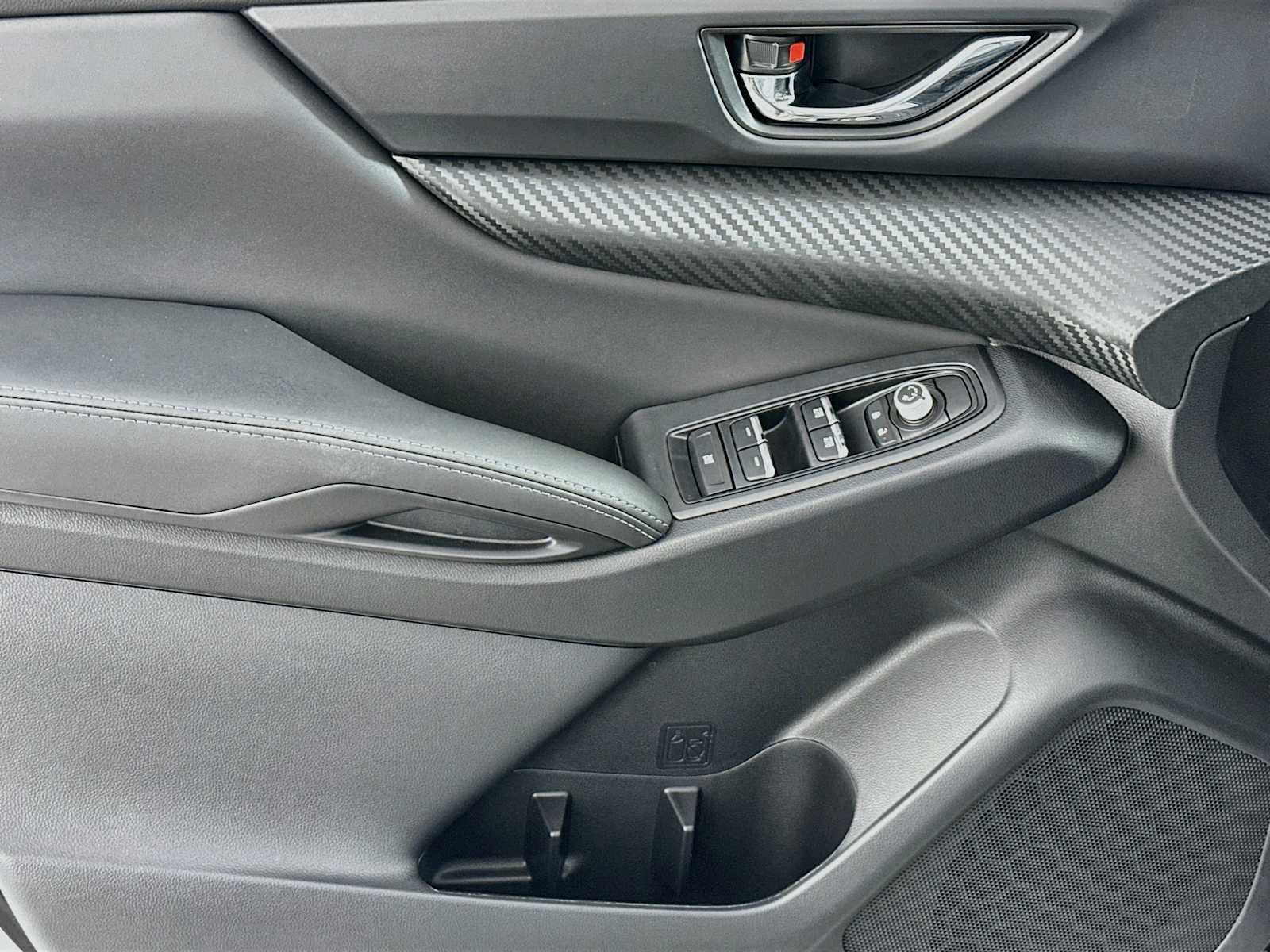 New 2026 ICE SILVER METALLIC Subaru Premium 7-Passenger image 16