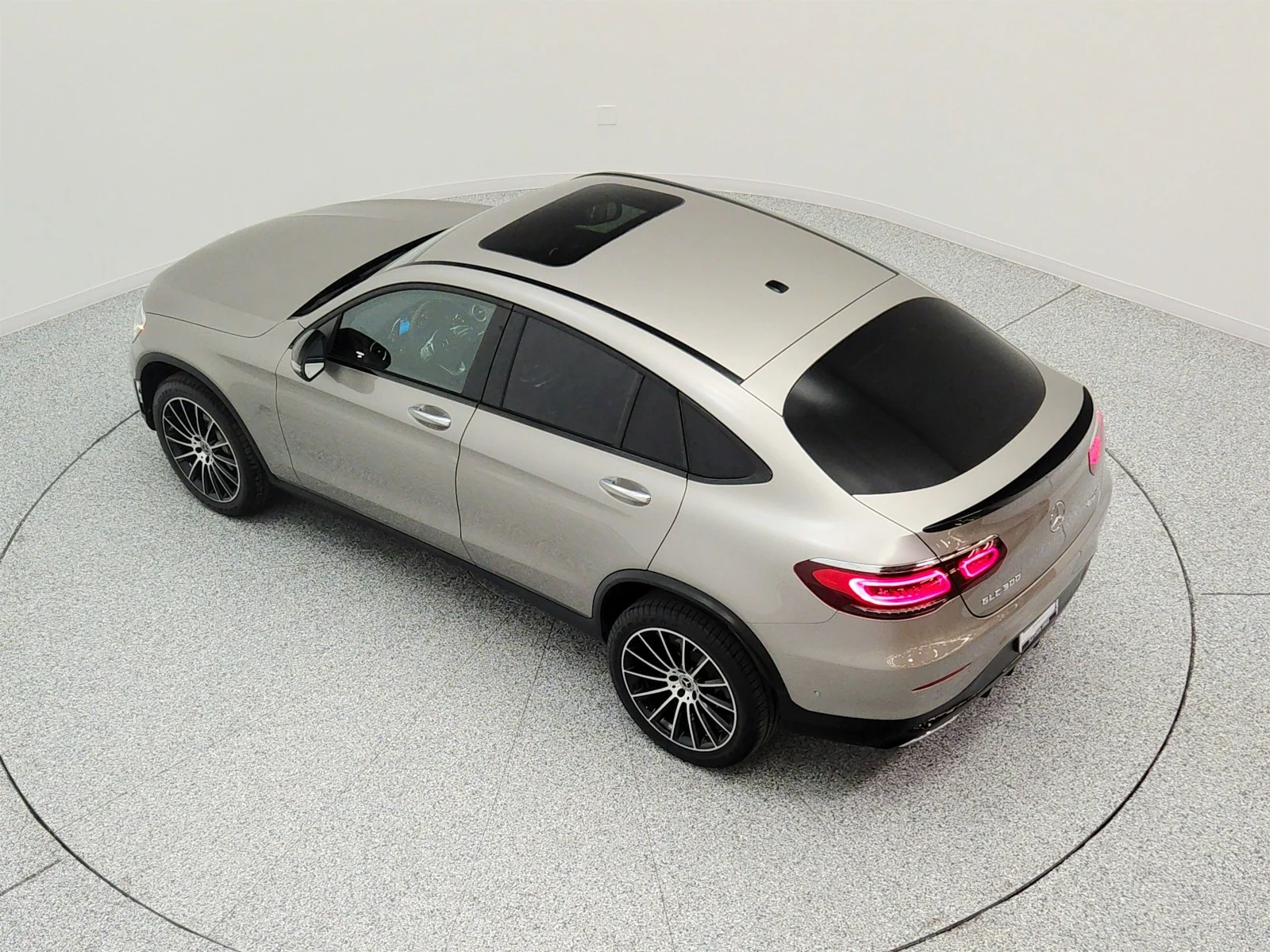 Used 2022 Mojave Silver Metallic Mercedes-Benz GLC 300 4MATIC® Coupe image 28