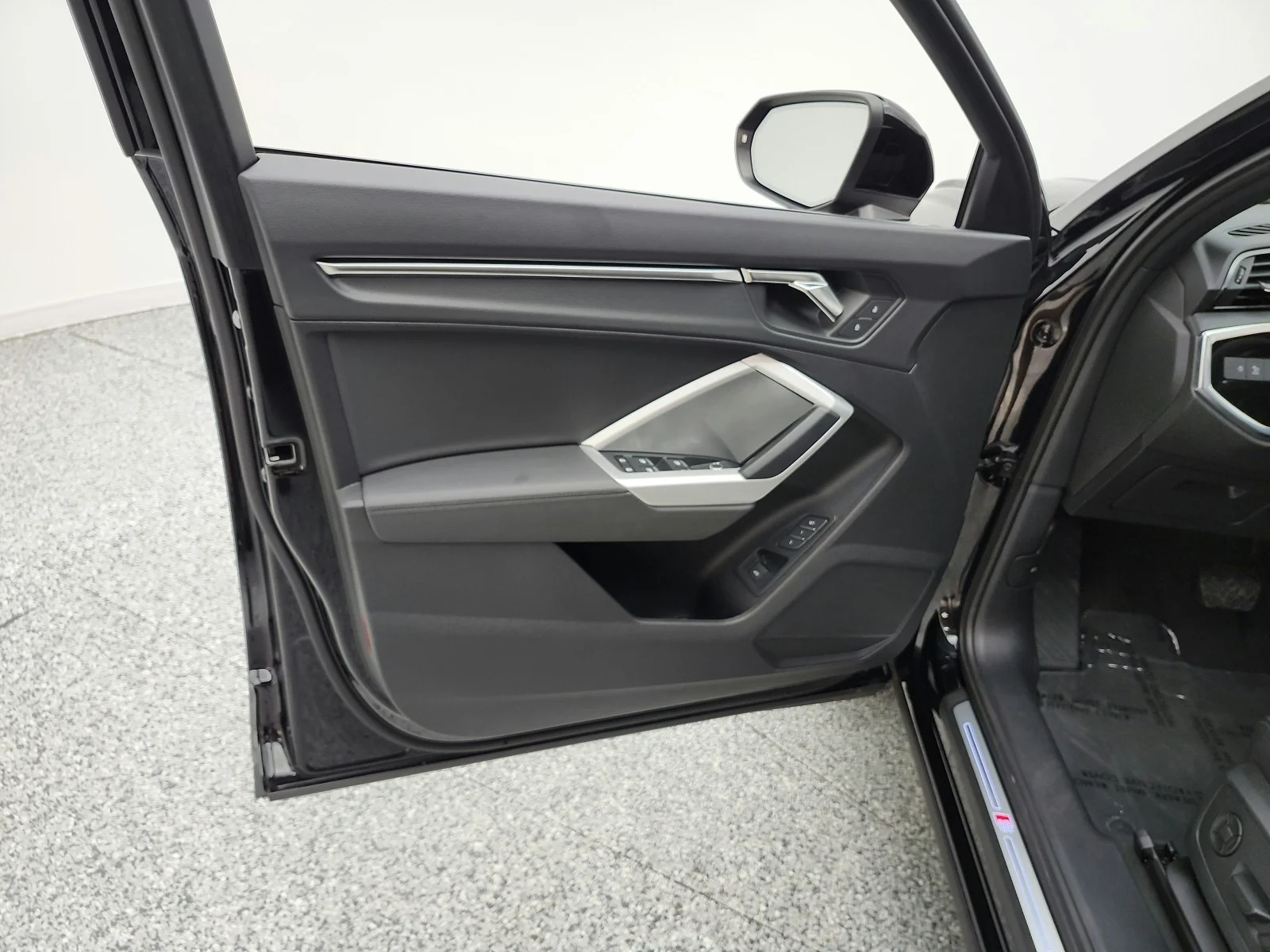 Used 2024 Mythos Black Metallic Audi S line Premium image 15