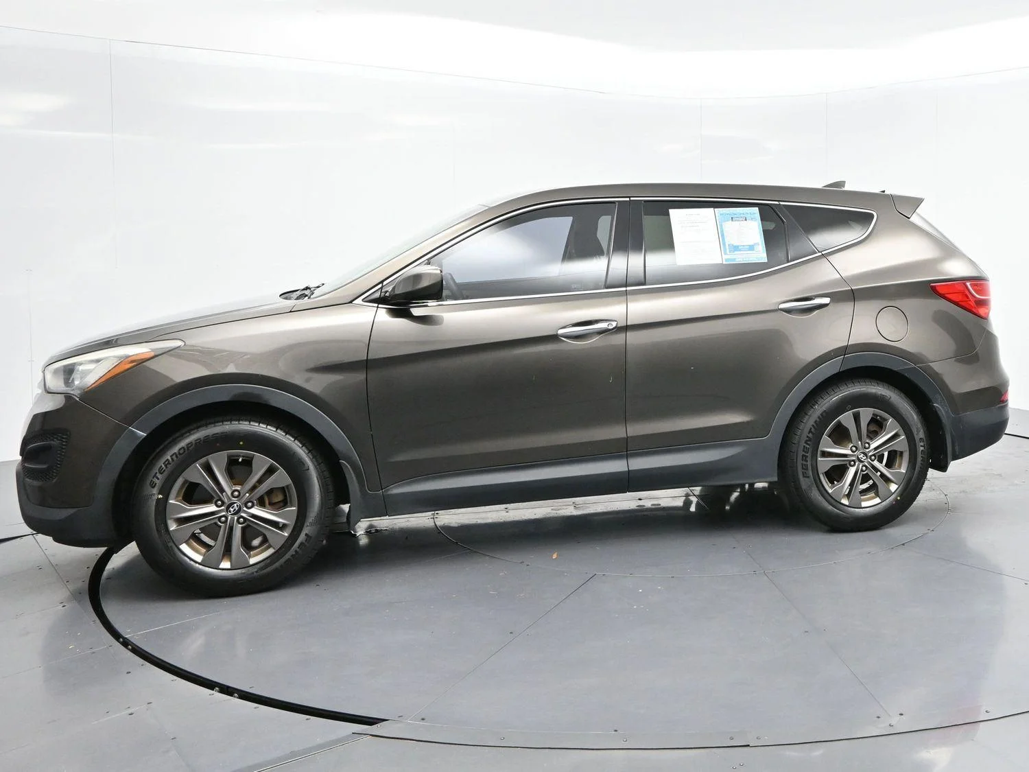 Used 2013 Cabo Bronze Hyundai Sport image 4