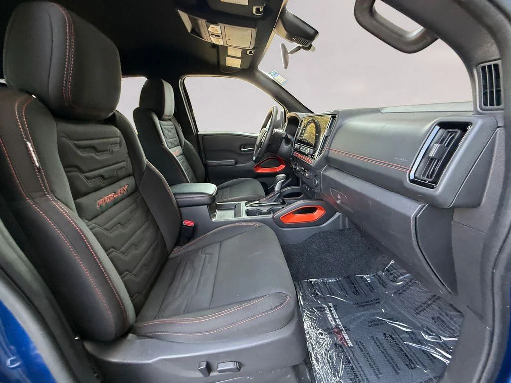 Used 2025 Blue Nissan PRO-4X image 17