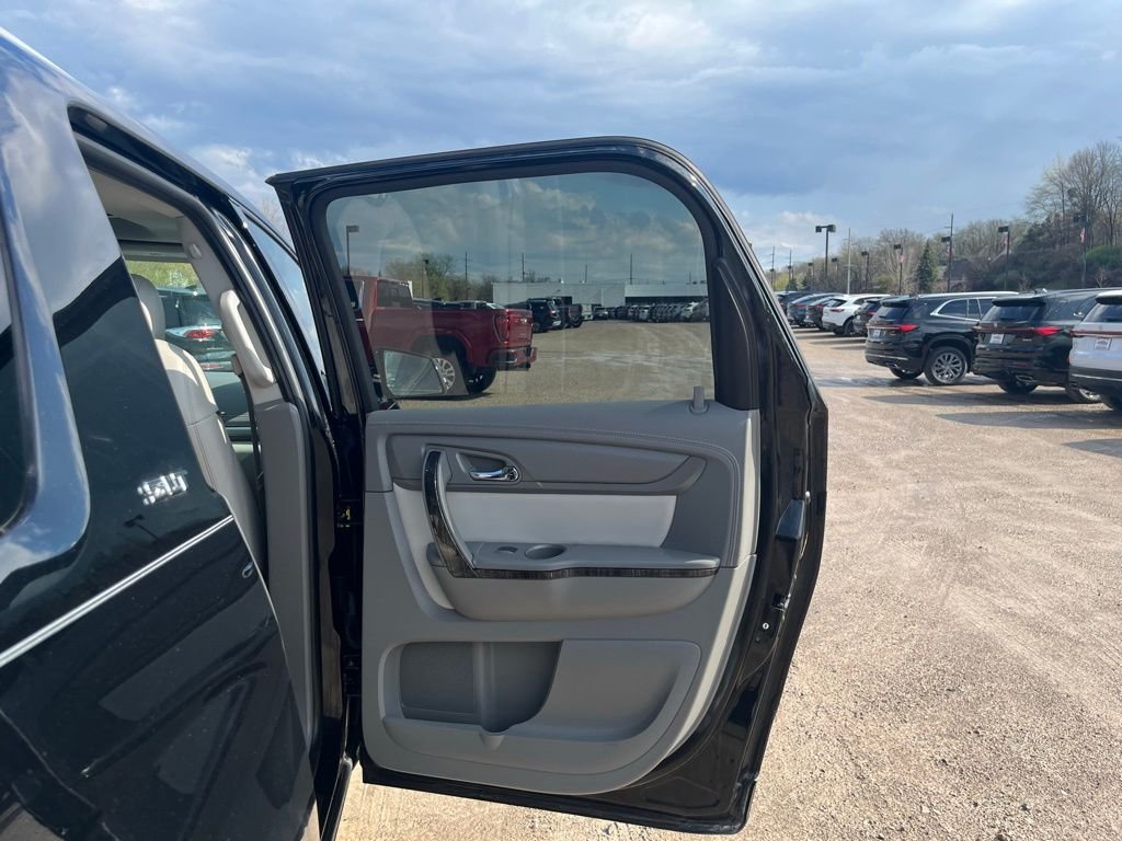 Used 2017 Ebony Twilight Metallic GMC Limited image 37