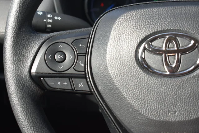 Used 2025 Silver Toyota LE image 20