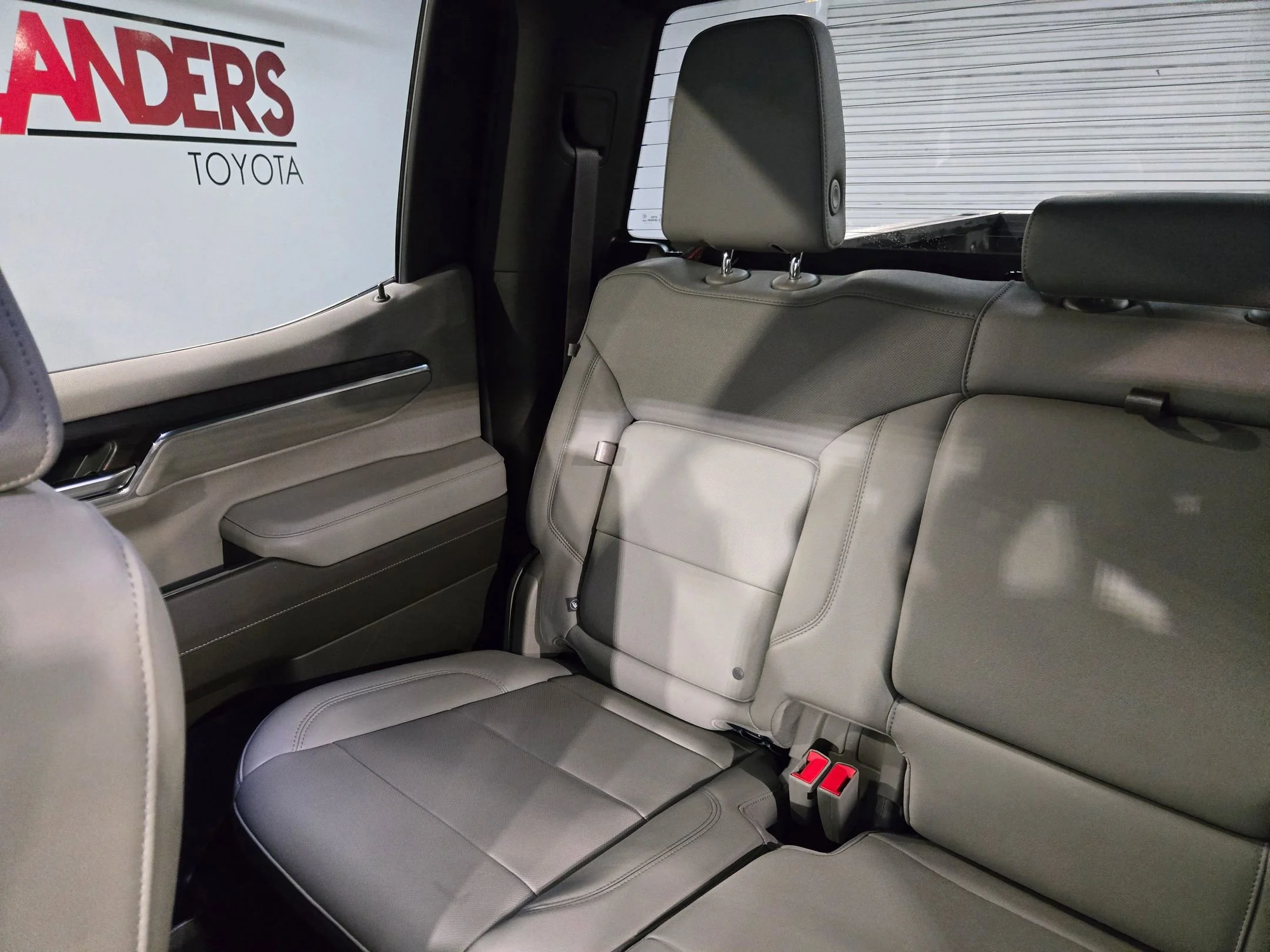 Used 2022 Pacific Blue Metallic GMC SLT image 12