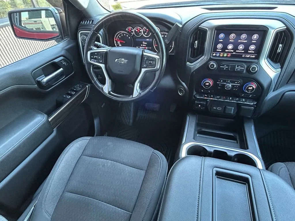 Used 2020 CAJUN RED TINTCOAT Chevrolet RST image 10