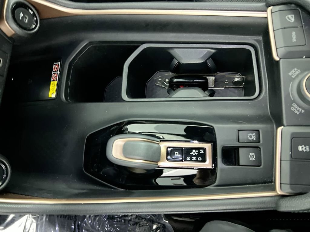 Used 2024  Toyota MAX Platinum image 22