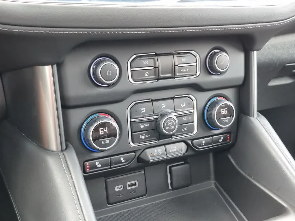 Used 2022 Summit White Chevrolet LT image 15