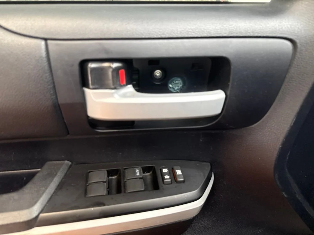 Used 2014 Silver Sky Metallic Toyota SR5 image 20