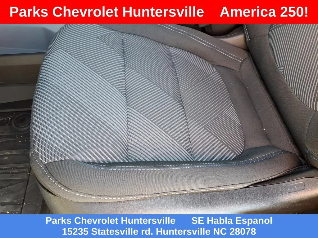New 2027 Summit White Chevrolet LT image 16