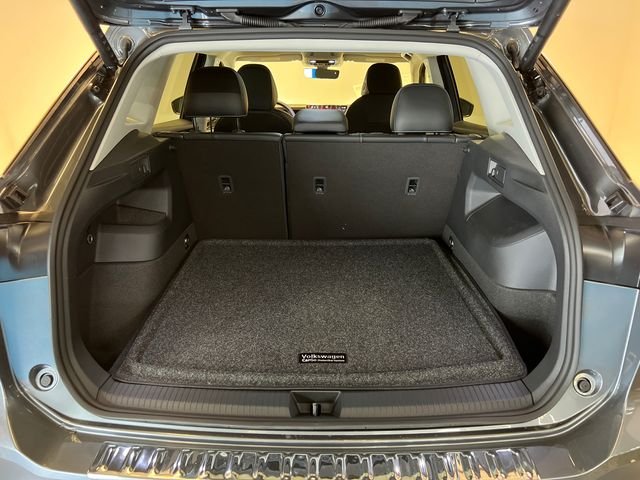 New 2026 Gray Volkswagen 2.0T SE image 5