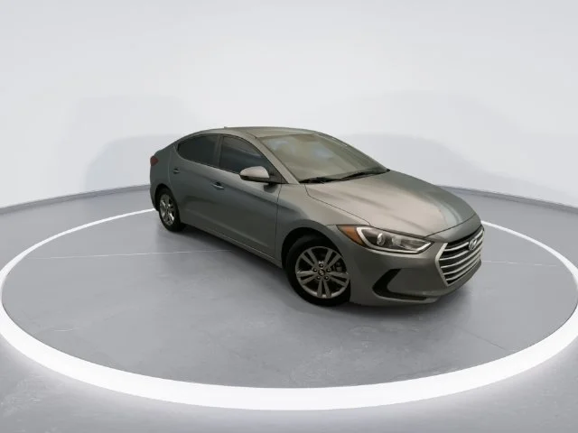 Used 2017 Gray Hyundai SE image 8