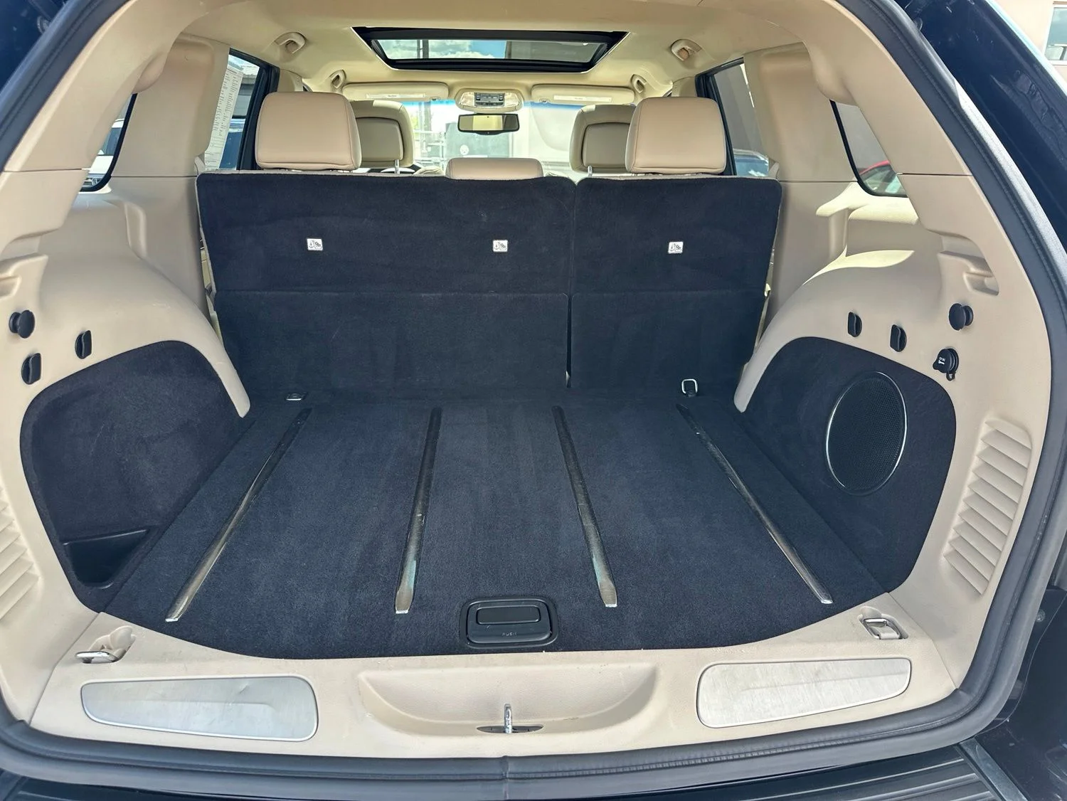 Used 2011 Black Jeep Limited image 26