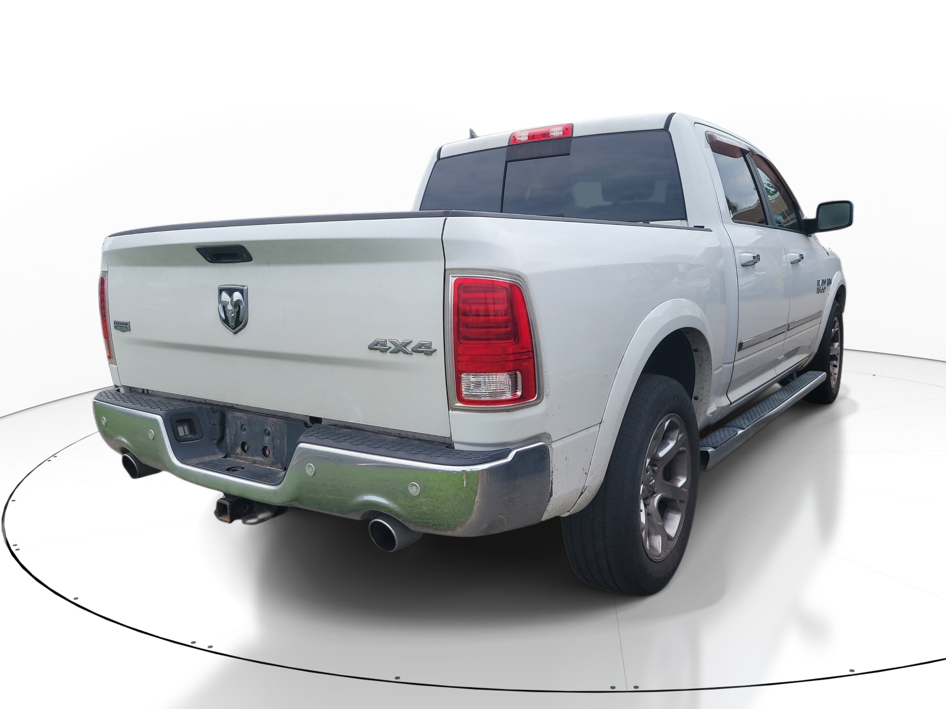 Used 2017 Bright White Clearcoat Ram Laramie image 4
