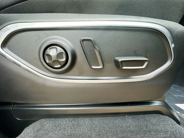 New 2026 Steel Blue Jeep Limited Altitude image 39